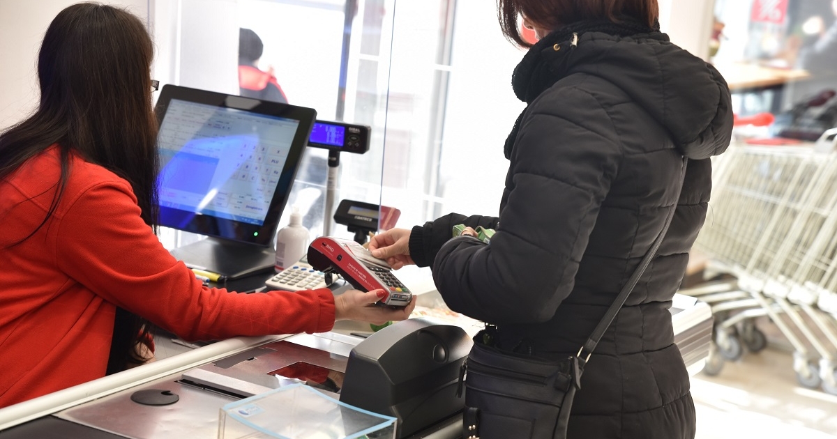 Október elsejéig az automatákat kötelezően fel kell szerelni elektronikus pénztárgéppel